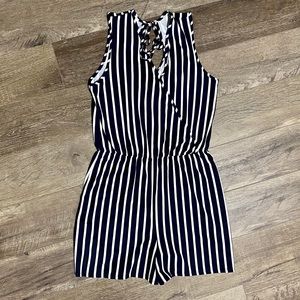 NEW!🌟 Navy & White Striped Romper!